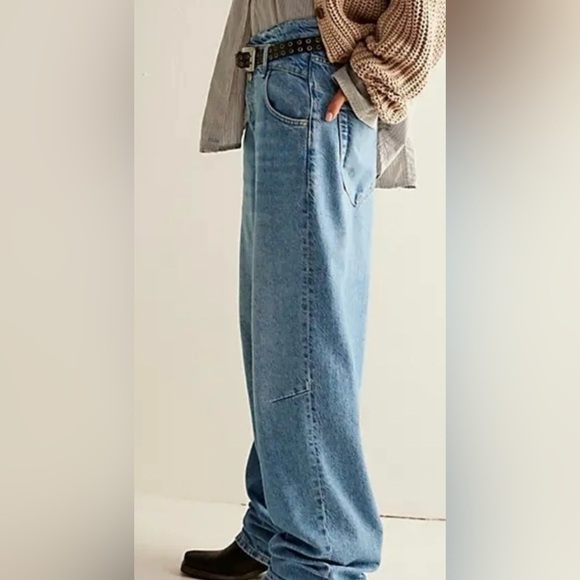 NWOT Free People We the Free 32 Crossroads Mid Rise Jeans Blue New $128 retail - Picture 3 of 7